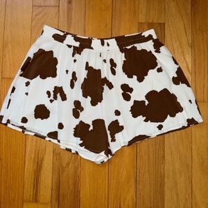 Women’s Forever 21 Cow Print Shorts in size M